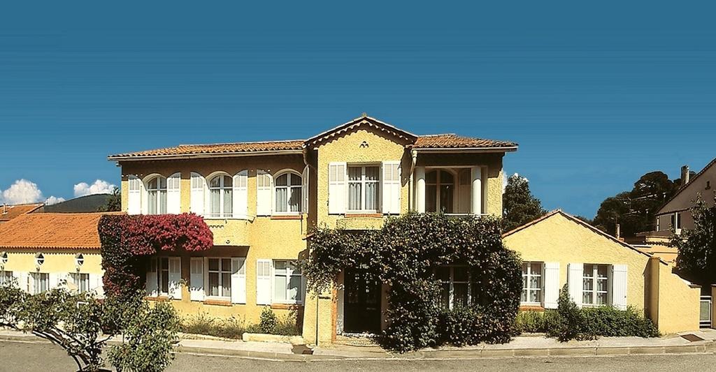 Hotel Lou Paouvadou Sainte-Maxime Exteriör bild